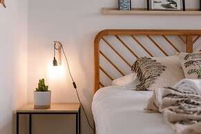 Lovely Sunny Flat Just Near the Beach and the sea