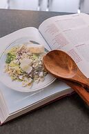 Lovely Sunny Flat Just Near the Beach and the sea