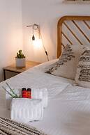 Lovely Sunny Flat Just Near the Beach and the sea