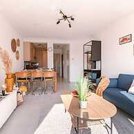 Lovely Sunny Flat Just Near the Beach and the sea