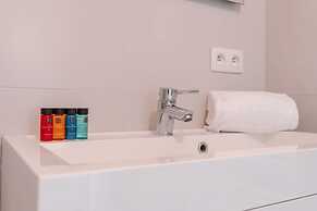 Lovely Sunny Flat Just Near the Beach and the sea