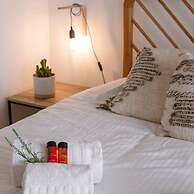 Lovely Sunny Flat Just Near the Beach and the sea