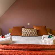 Superb Duplex Within Walking Distance of the sea