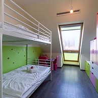 Superb Duplex Within Walking Distance of the sea