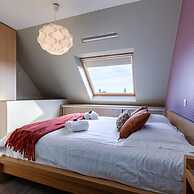 Superb Duplex Within Walking Distance of the sea