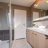 Superb Duplex Within Walking Distance of the sea