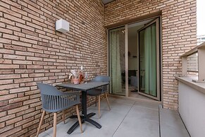 Modern Apartment in a new Residence Near the sea