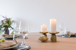 Renovated Apartment With sea View and Parking