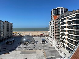 Renovated Apartment With sea View and Parking