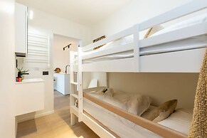 Renovated Apartment With sea View and Parking