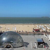 Renovated Apartment With sea View and Parking