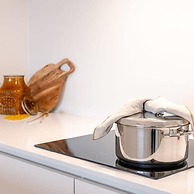 Renovated Apartment With sea View and Parking