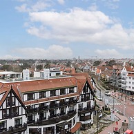 Renovated Apartment With sea View and Parking