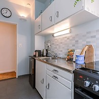 Comfy 1-bedroom Apartment With Side Seaview