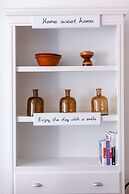 Beautiful and Spacious Studio With Side Seaview