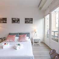 Beautiful and Spacious Studio With Side Seaview