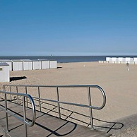 Beautiful and Spacious Studio With Side Seaview