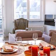 Beautiful and Spacious Studio With Side Seaview