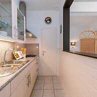 Beautiful and Spacious Studio With Side Seaview