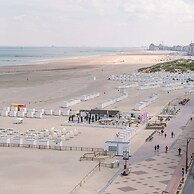 Stunning Studio With Sea-view on top Location