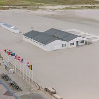 Stunning Studio With Sea-view on top Location