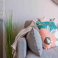 Stunning Studio With Sea-view on top Location