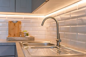 Stunning Studio With Sea-view on top Location