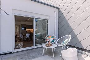 Stunning Studio With Sea-view on top Location