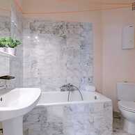 Cosy Apartment at Walking Distance From the Beach