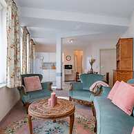 Cosy Apartment at Walking Distance From the Beach