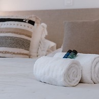 Luxuriuous Family Apartment With Beach View