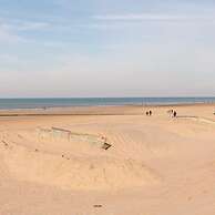 Cosy Flat With Lateral sea View