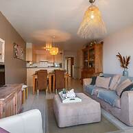 Cosy Flat With Lateral sea View