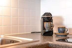 Cosy Flat With Lateral sea View