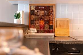 Cosy Flat With Lateral sea View