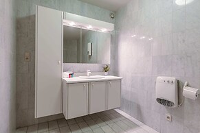 Spacious Modern sea View Apartment With Garage