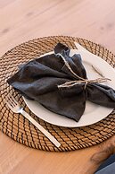 Spacious Modern sea View Apartment With Garage