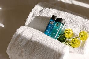 Spacious Modern sea View Apartment With Garage