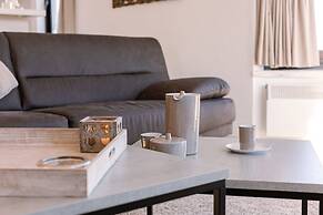 Spacious Modern sea View Apartment With Garage