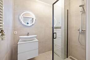 Apartment With Frontal sea View in Knokke