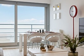 Apartment With Frontal sea View in Knokke