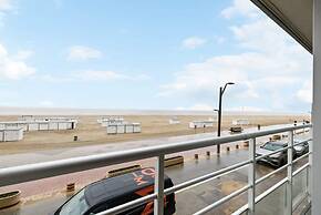 Apartment With Frontal sea View in Knokke