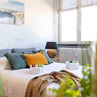 Beautiful Spacious Studio With Frontal sea View