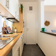 Beautiful Spacious Studio With Frontal sea View