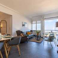 Beautiful Spacious Studio With Frontal sea View