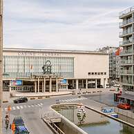 Bright Modern Apartment Close to the Casino