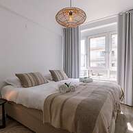 Bright Modern Apartment Close to the Casino