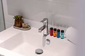 Bright Modern Apartment Close to the Casino