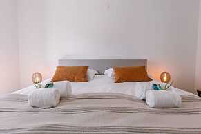 Bright Modern Apartment Close to the Casino