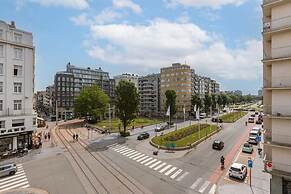Bright Modern Apartment Close to the Casino